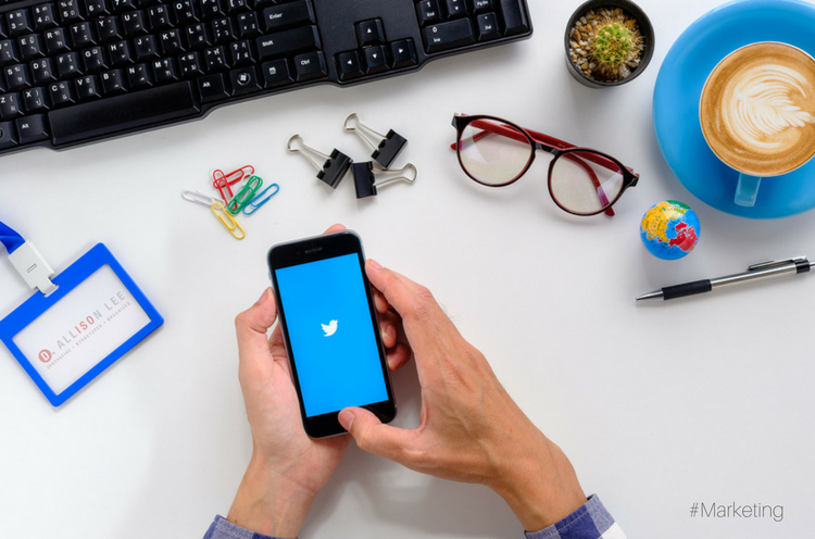 10 Marketing Experts to Follow on Twitter